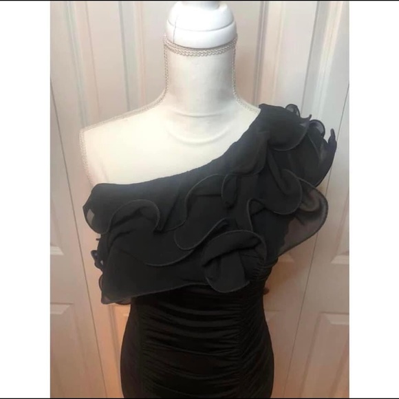 SOLD! Frederick’s of Hollywood -Sexy One-shoulder Ruffle Black Dress - Picture 5 of 10